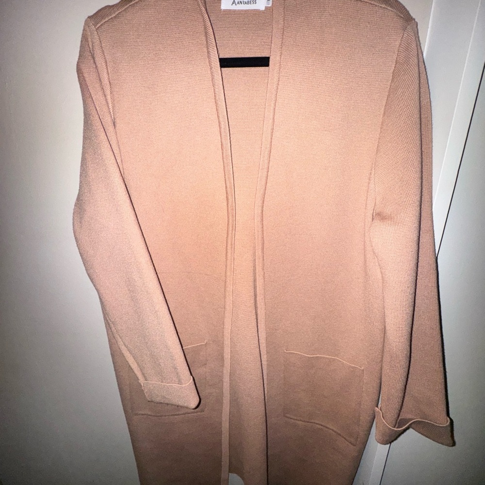 Anrabess Jacket Cardigan - Picture 2 of 3